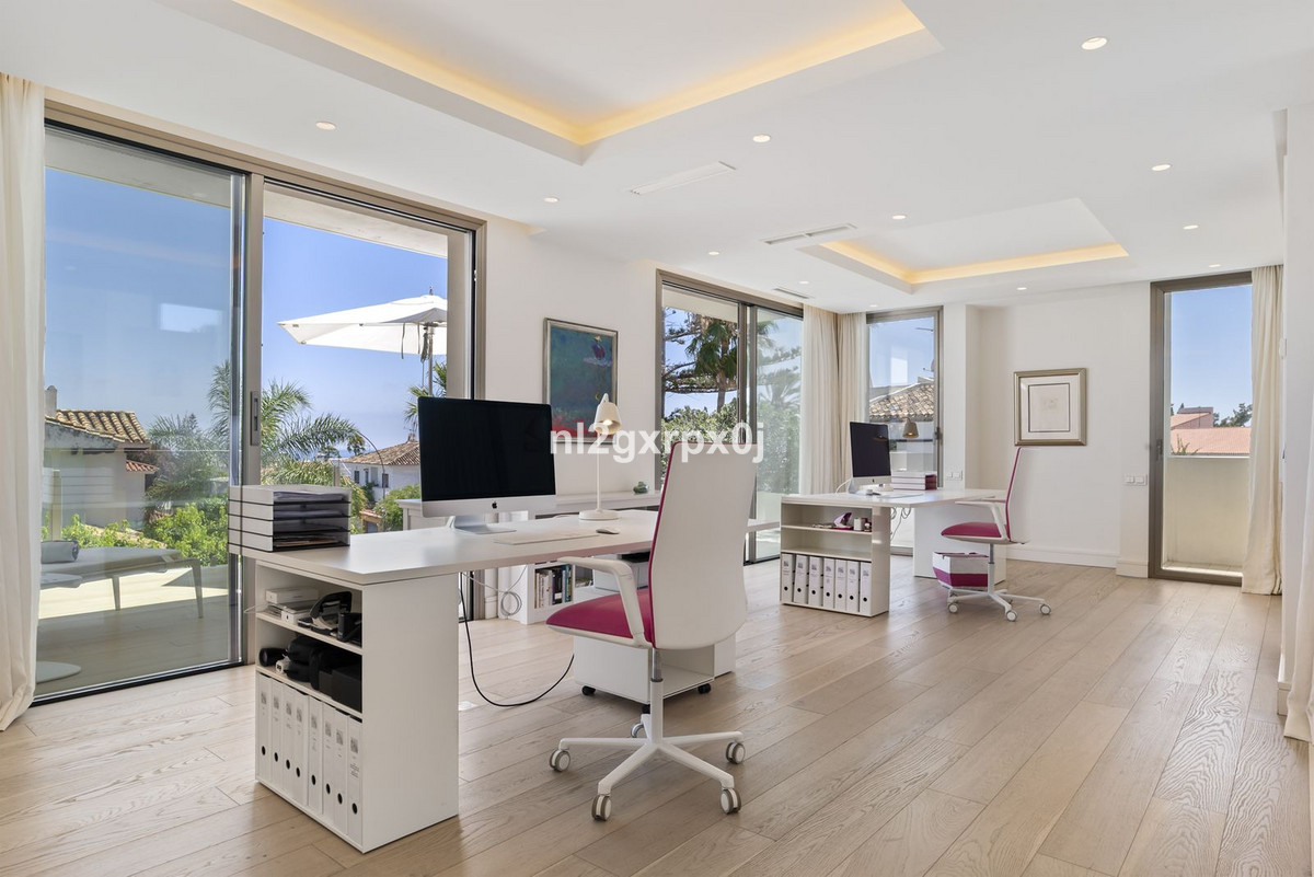 Te koop Vrijstaande Villa Costa Del Sol Marbella € 3.200.000,-