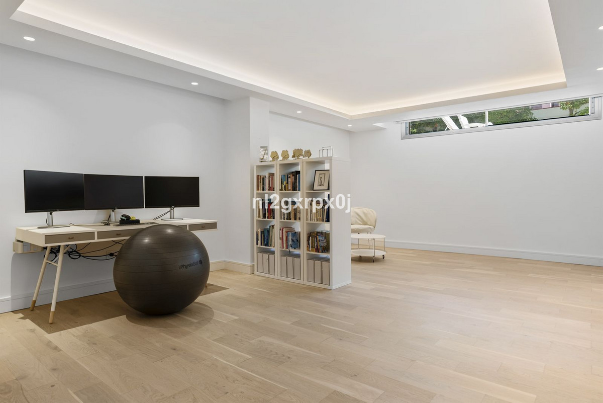 Te koop Vrijstaande Villa Costa Del Sol Marbella € 3.200.000,-