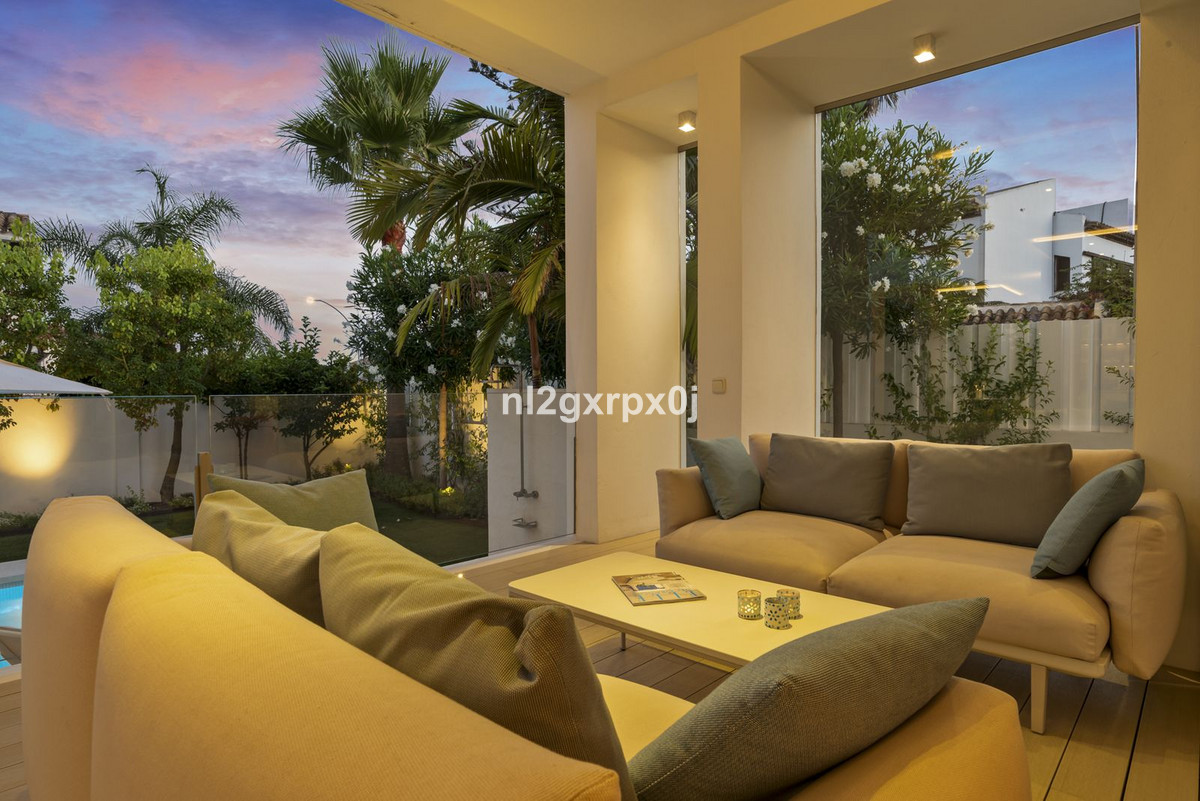 Te koop Vrijstaande Villa Costa Del Sol Marbella € 3.200.000,-