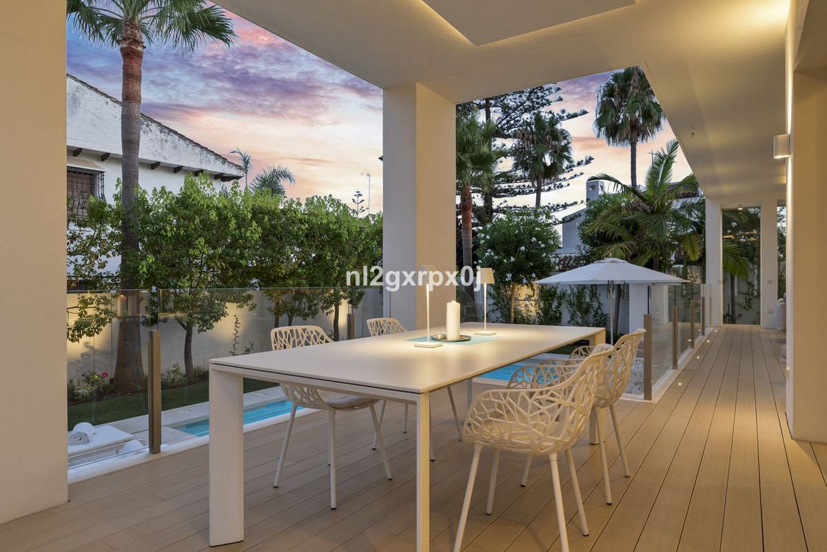 Te koop Vrijstaande Villa Costa Del Sol Marbella € 3.200.000,-