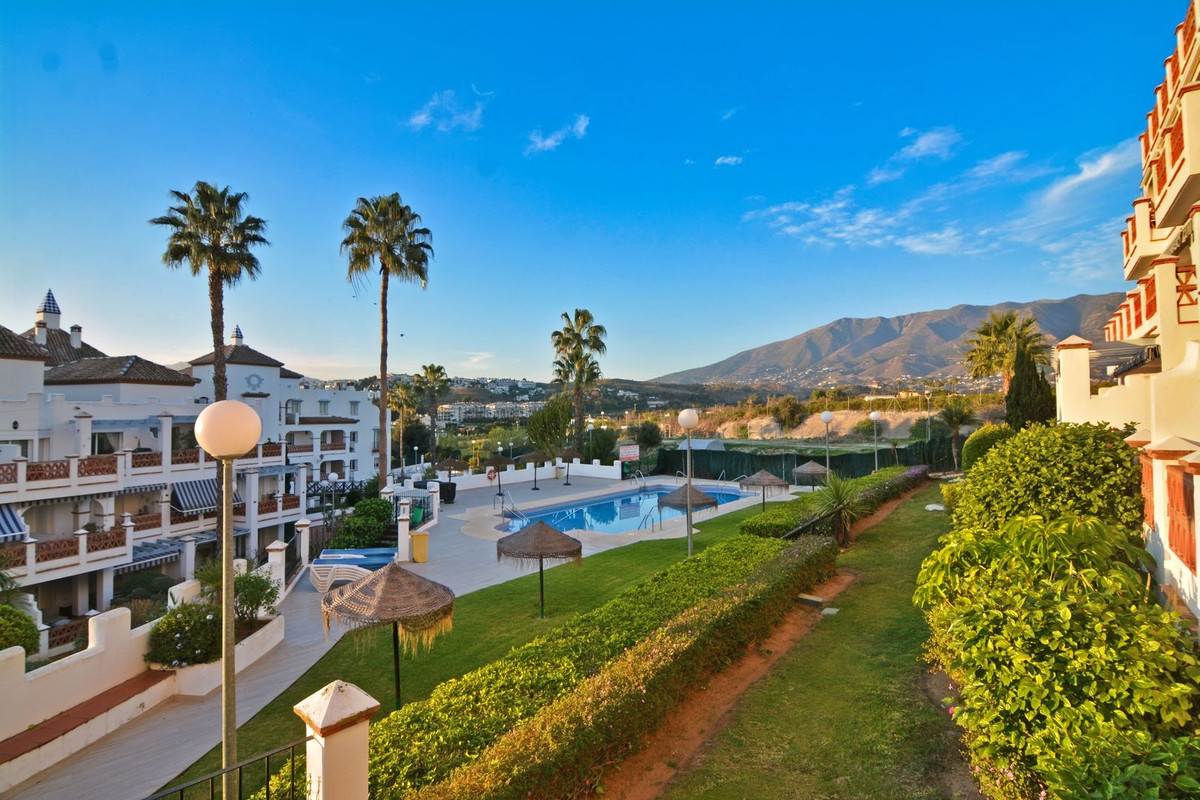 Te koop Middle Floor Apartment Costa Del Sol Mijas Golf € 305.000,-