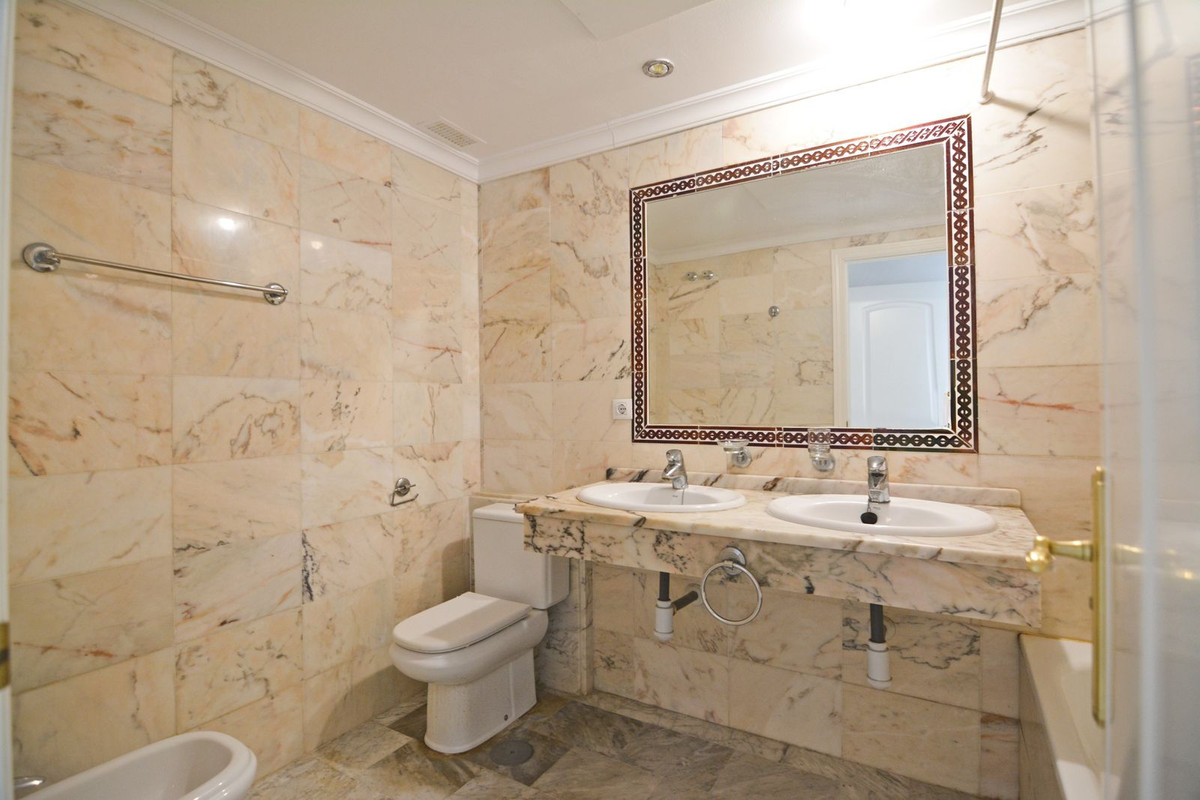 Te koop Middle Floor Apartment Costa Del Sol Mijas Golf € 305.000,-