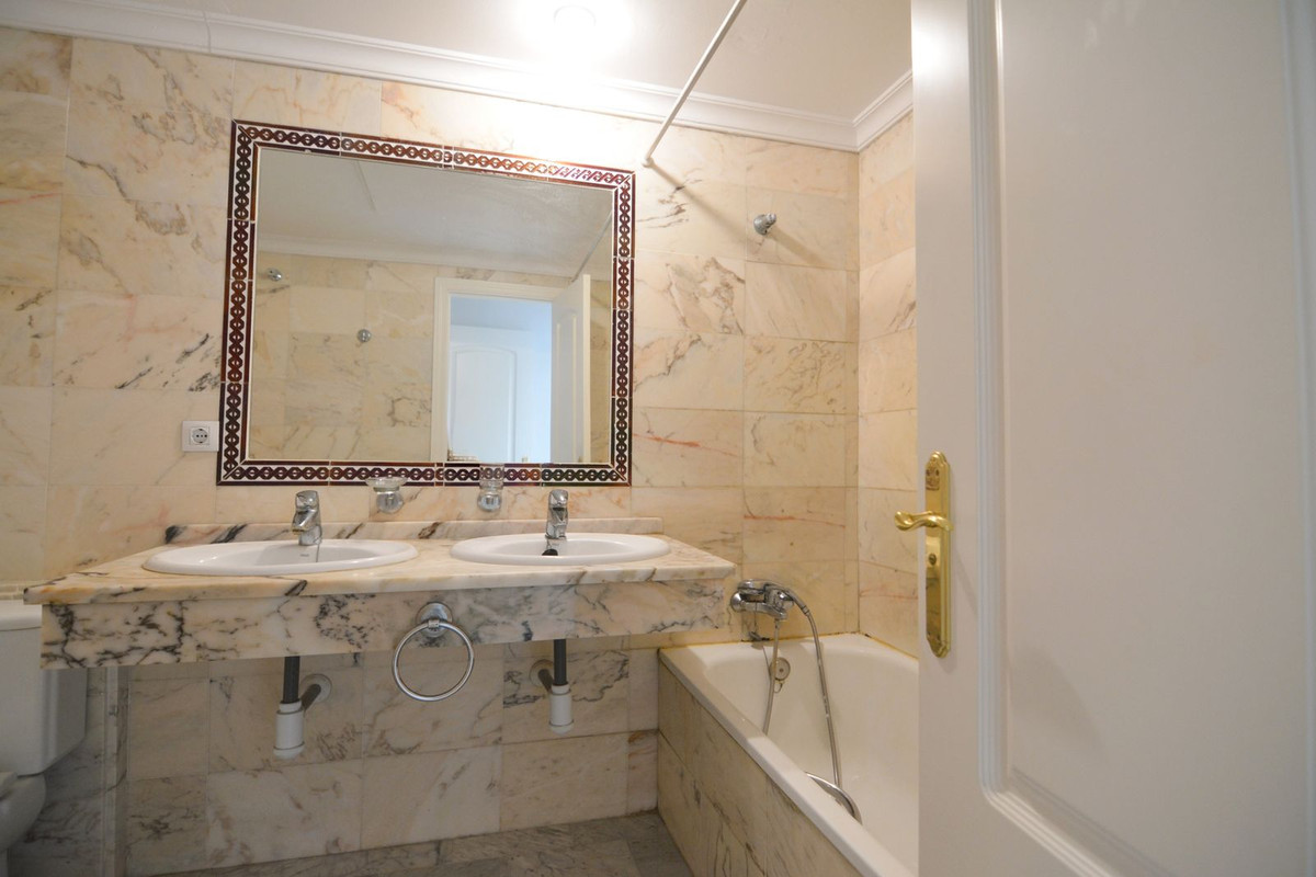 Te koop Middle Floor Apartment Costa Del Sol Mijas Golf € 305.000,-