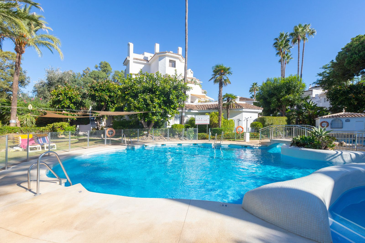 Te koop Penthouse Duplex Costa Del Sol Elviria € 795.000,-