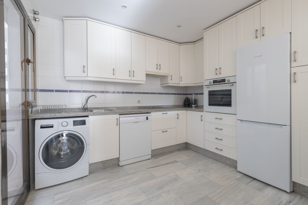 Te koop Penthouse Duplex Costa Del Sol Elviria € 795.000,-