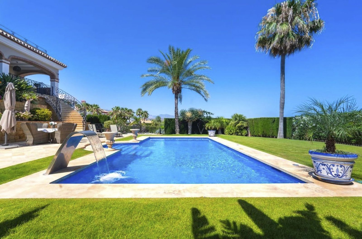 Te koop Vrijstaande Villa Costa Del Sol La Cala De Mijas € 3.650.000,-