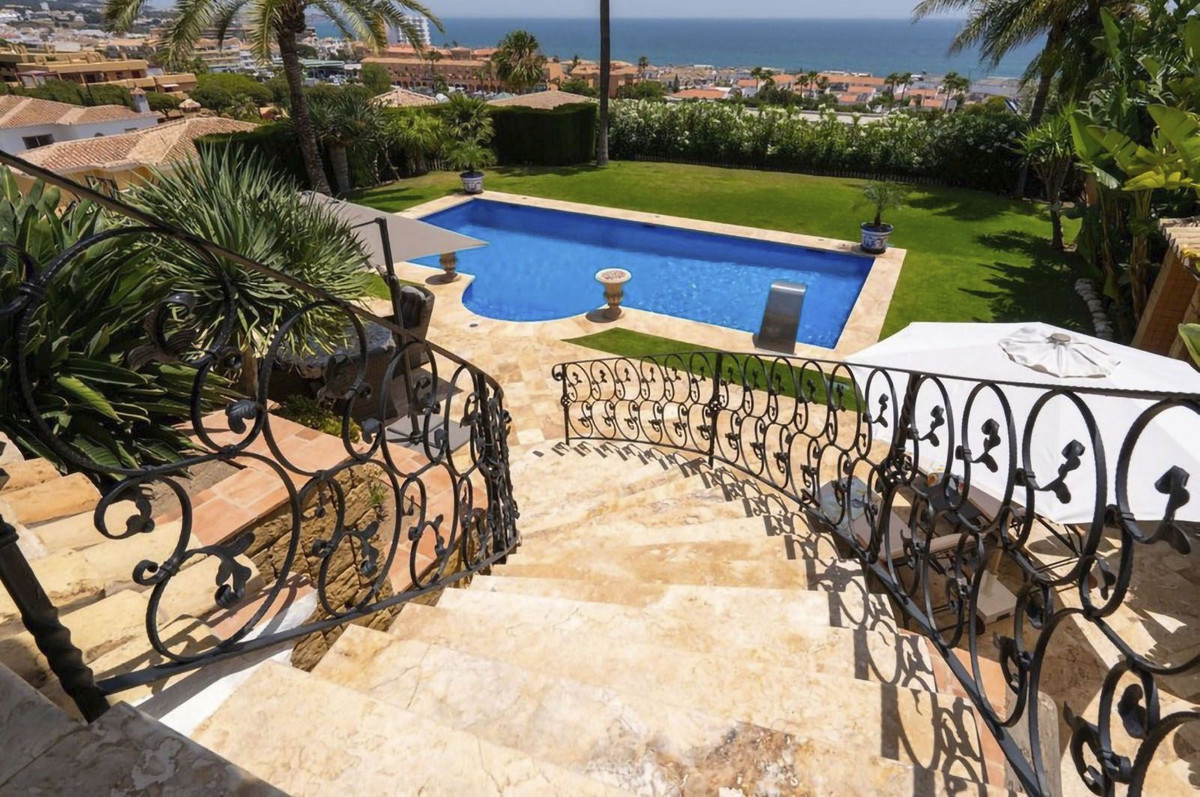 Te koop Vrijstaande Villa Costa Del Sol La Cala De Mijas € 3.650.000,-