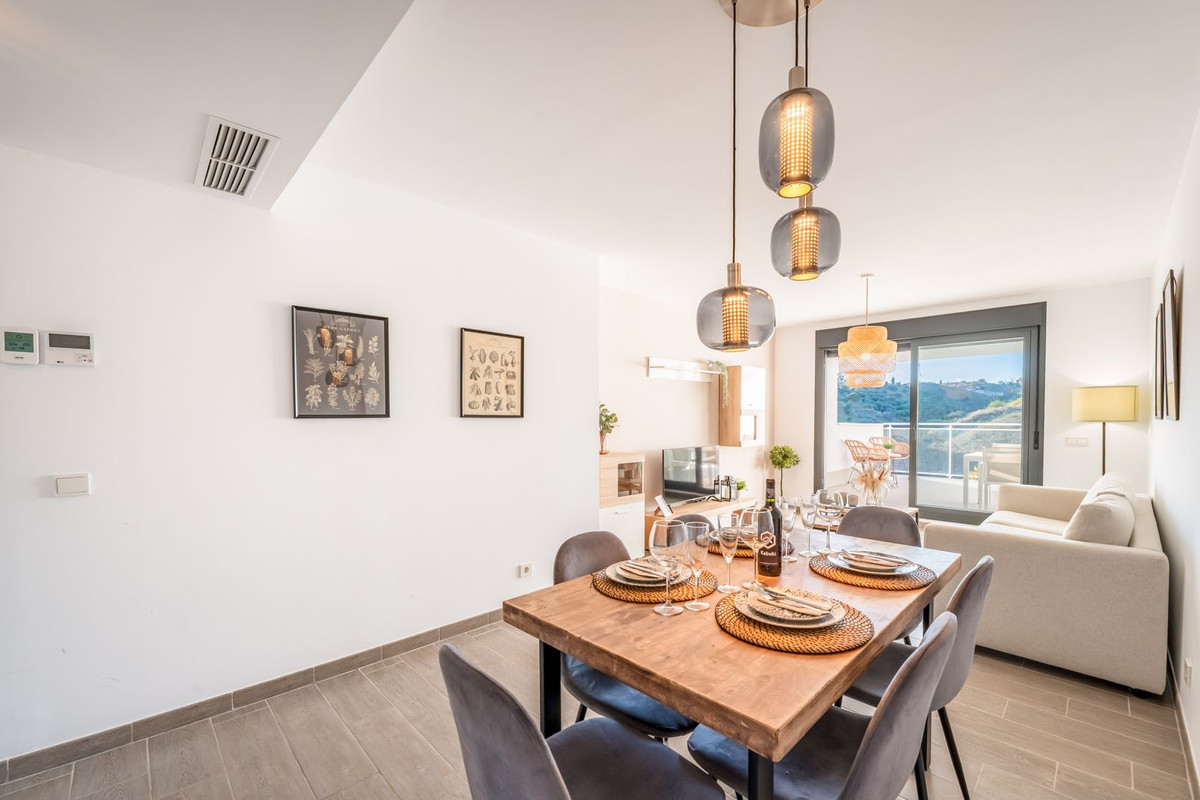 Te koop Middle Floor Apartment Costa Del Sol La Cala Golf € 395.000,-