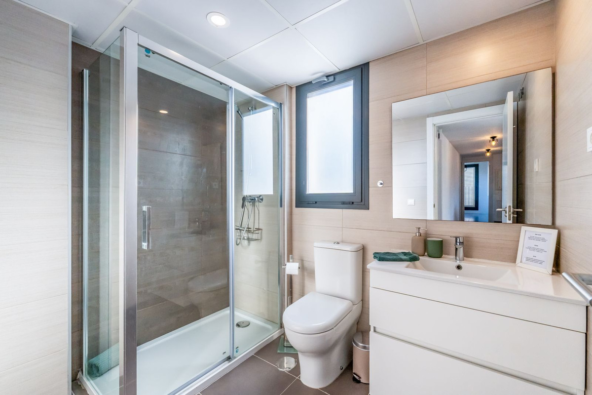 Te koop Middle Floor Apartment Costa Del Sol La Cala Golf € 395.000,-