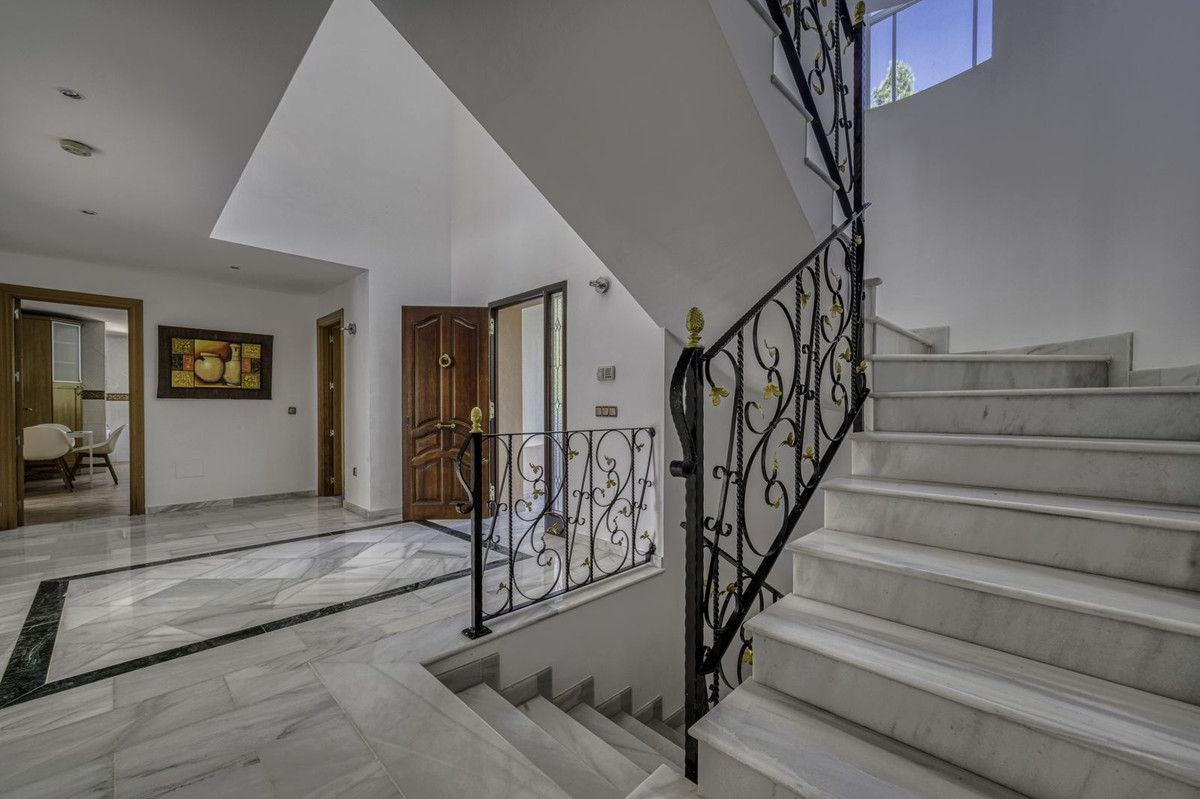 Te koop Vrijstaande Villa Costa Del Sol El Rosario € 2.000.000,-