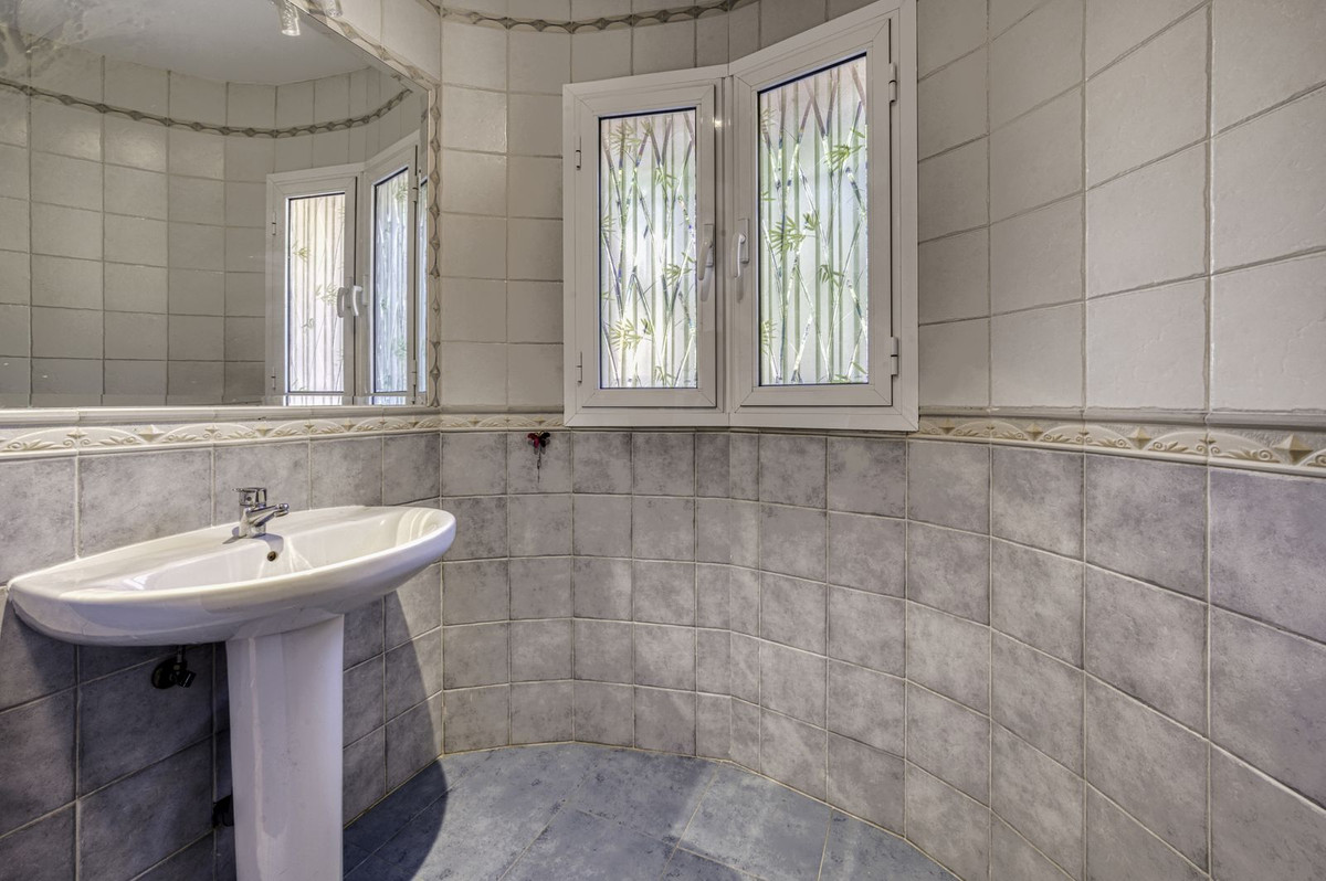 Te koop Vrijstaande Villa Costa Del Sol El Rosario € 2.000.000,-