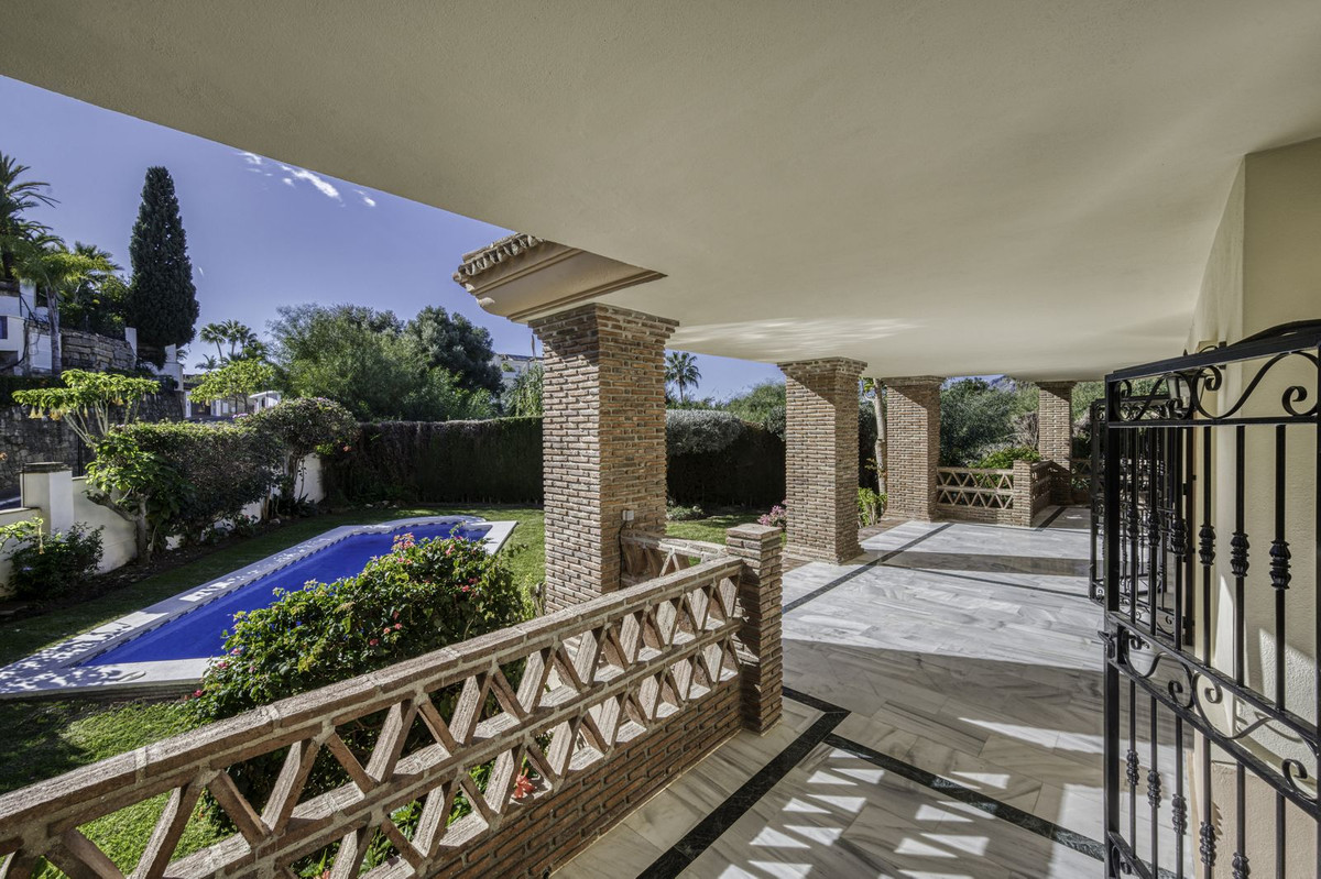 Te koop Vrijstaande Villa Costa Del Sol El Rosario € 2.000.000,-