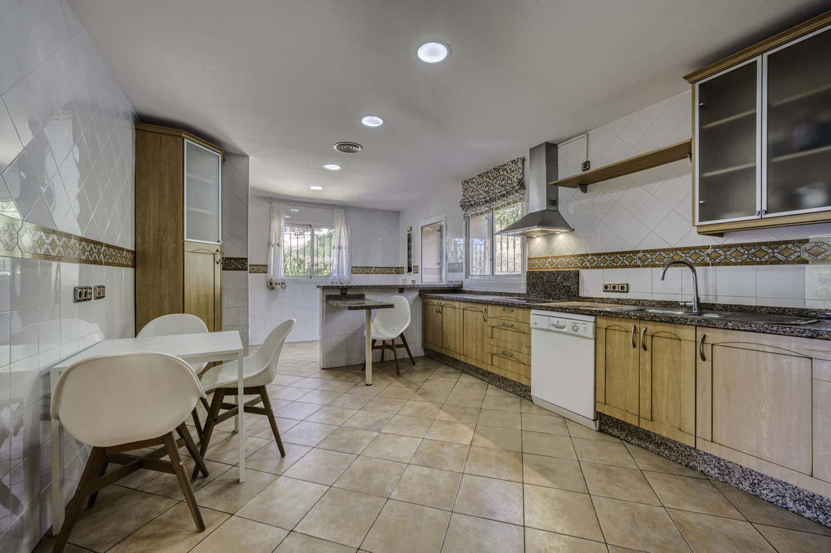 Te koop Vrijstaande Villa Costa Del Sol El Rosario € 2.000.000,-