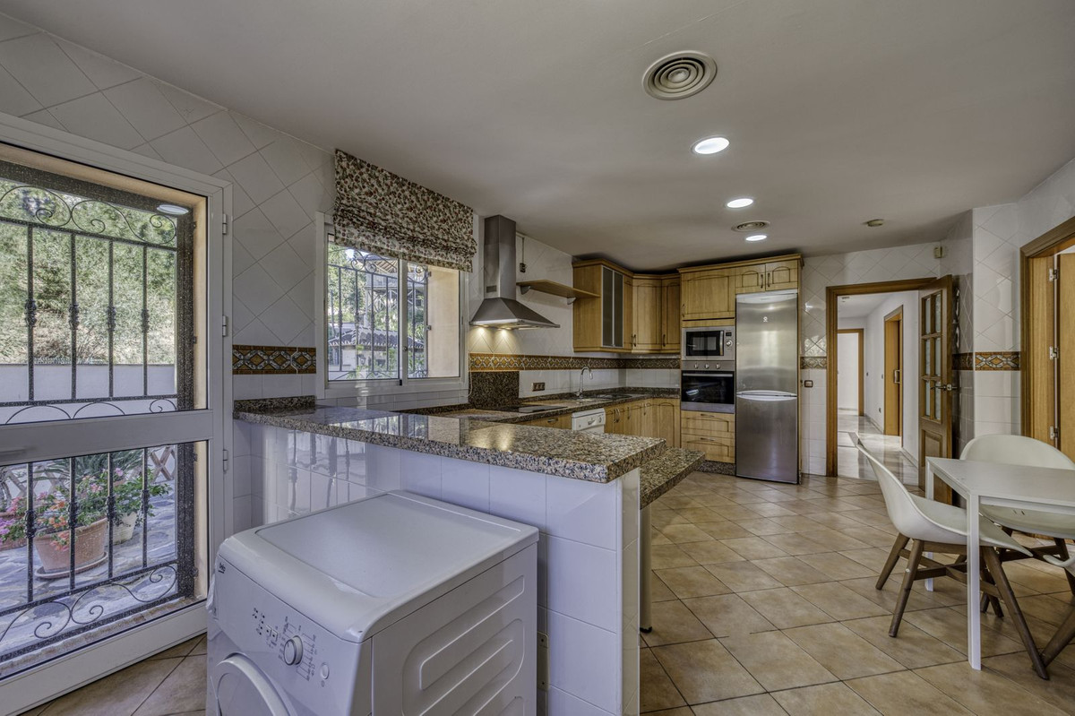 Te koop Vrijstaande Villa Costa Del Sol El Rosario € 2.000.000,-