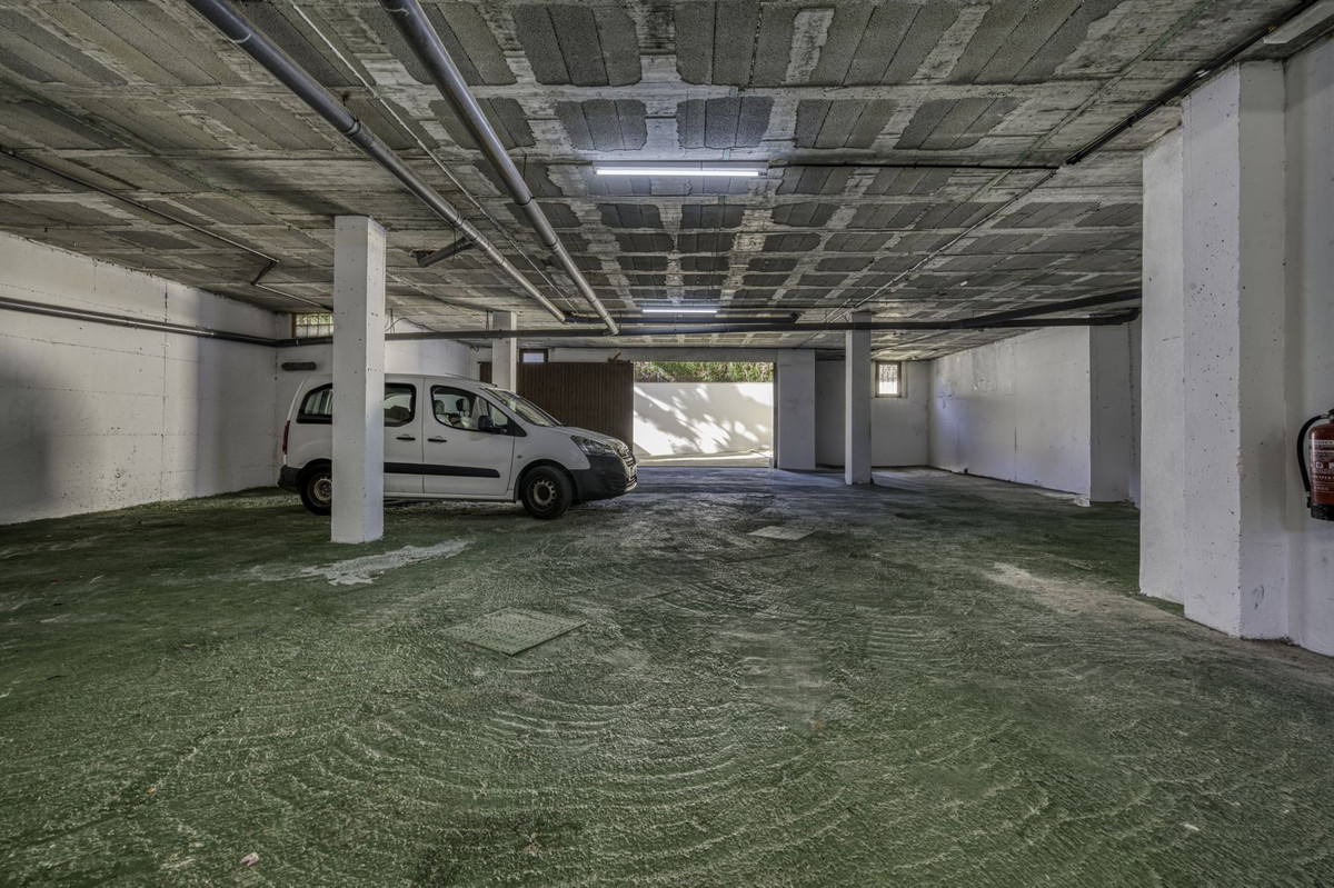 Te koop Vrijstaande Villa Costa Del Sol El Rosario € 2.000.000,-