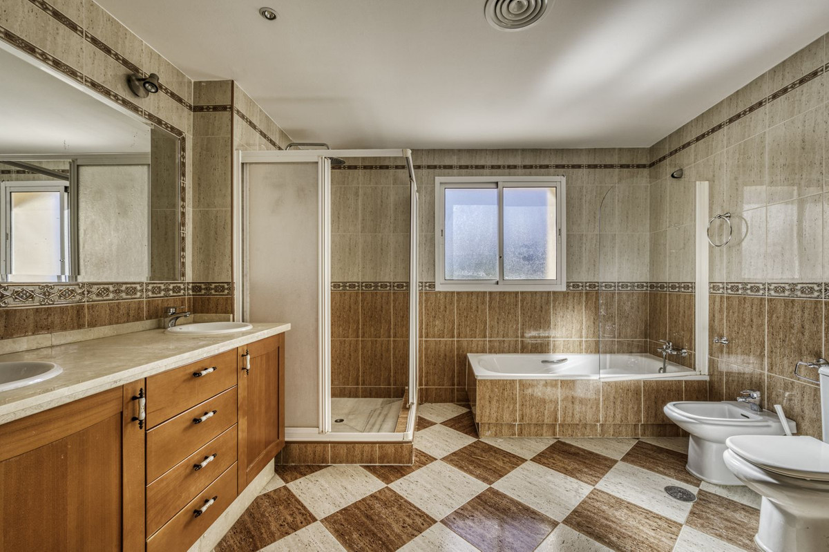 Te koop Vrijstaande Villa Costa Del Sol El Rosario € 2.000.000,-