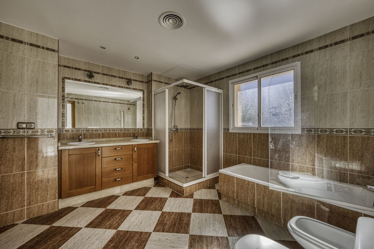 Te koop Vrijstaande Villa Costa Del Sol El Rosario € 2.000.000,-