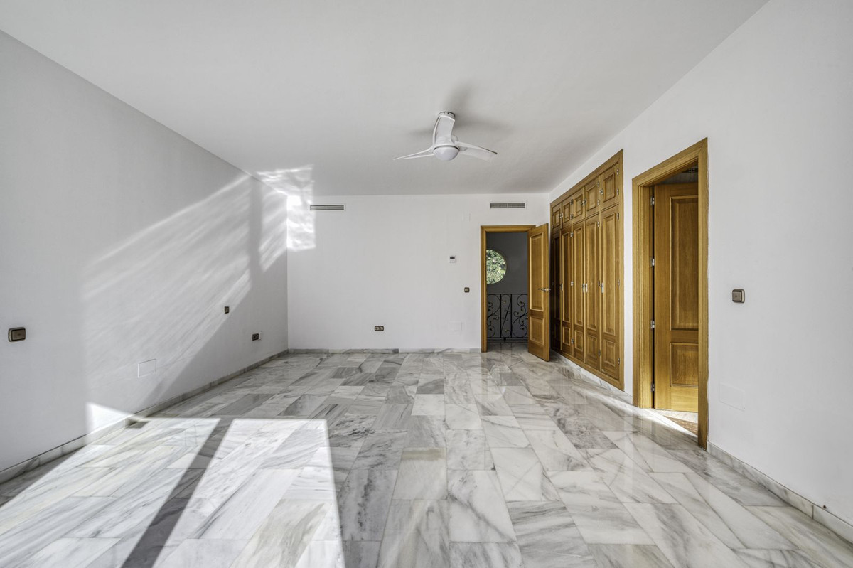 Te koop Vrijstaande Villa Costa Del Sol El Rosario € 2.000.000,-