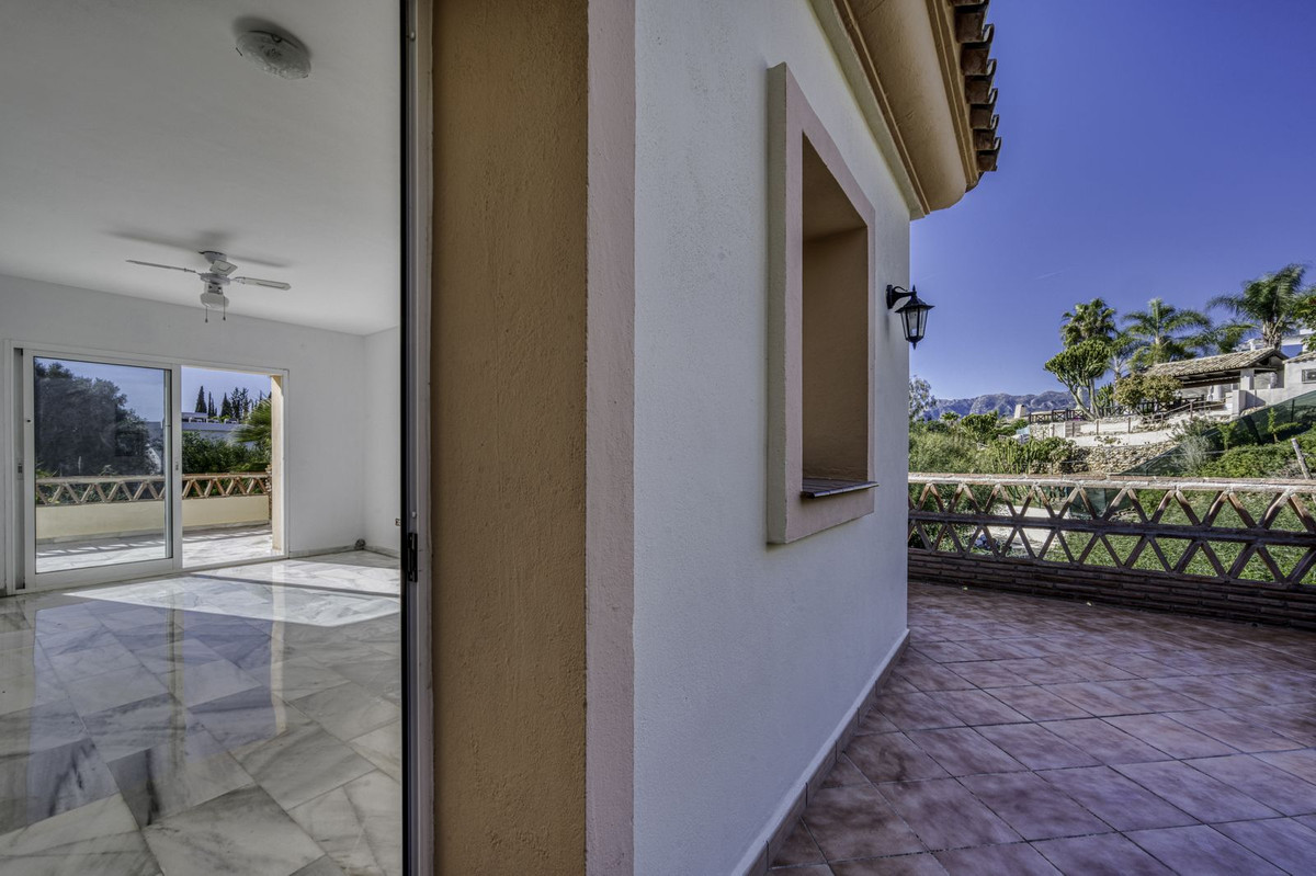 Te koop Vrijstaande Villa Costa Del Sol El Rosario € 2.000.000,-