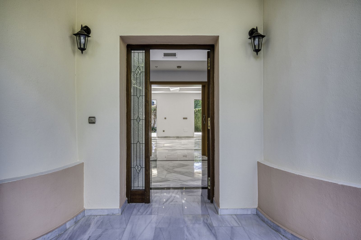 Te koop Vrijstaande Villa Costa Del Sol El Rosario € 2.000.000,-