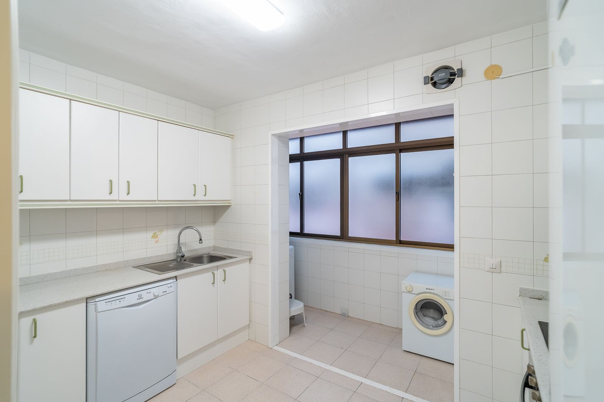 Te koop Middle Floor Apartment Costa Del Sol Fuengirola € 319.000,-