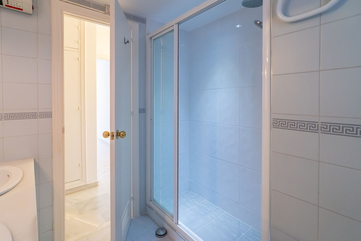 Te koop Middle Floor Apartment Costa Del Sol Fuengirola € 319.000,-