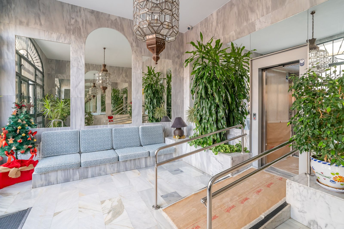 Te koop Middle Floor Apartment Costa Del Sol Fuengirola € 319.000,-