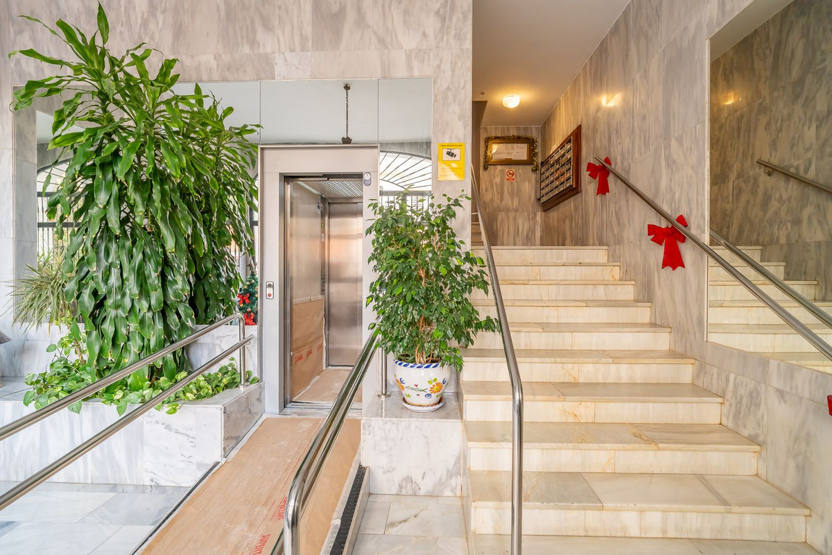 Te koop Middle Floor Apartment Costa Del Sol Fuengirola € 319.000,-