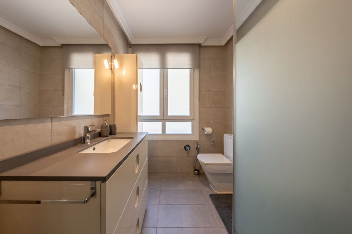 Te koop Middle Floor Apartment Costa Del Sol Marbella € 660.000,-