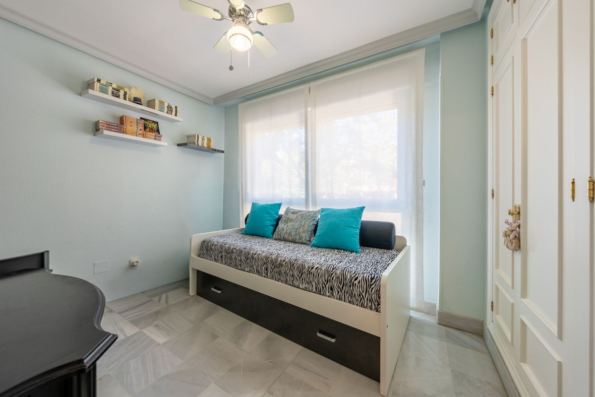 Te koop Middle Floor Apartment Costa Del Sol Marbella € 660.000,-