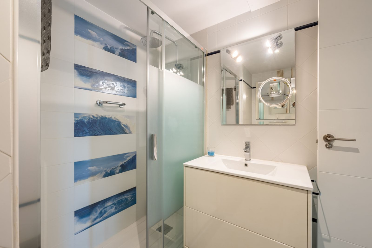 Te koop Middle Floor Apartment Costa Del Sol Marbella € 660.000,-