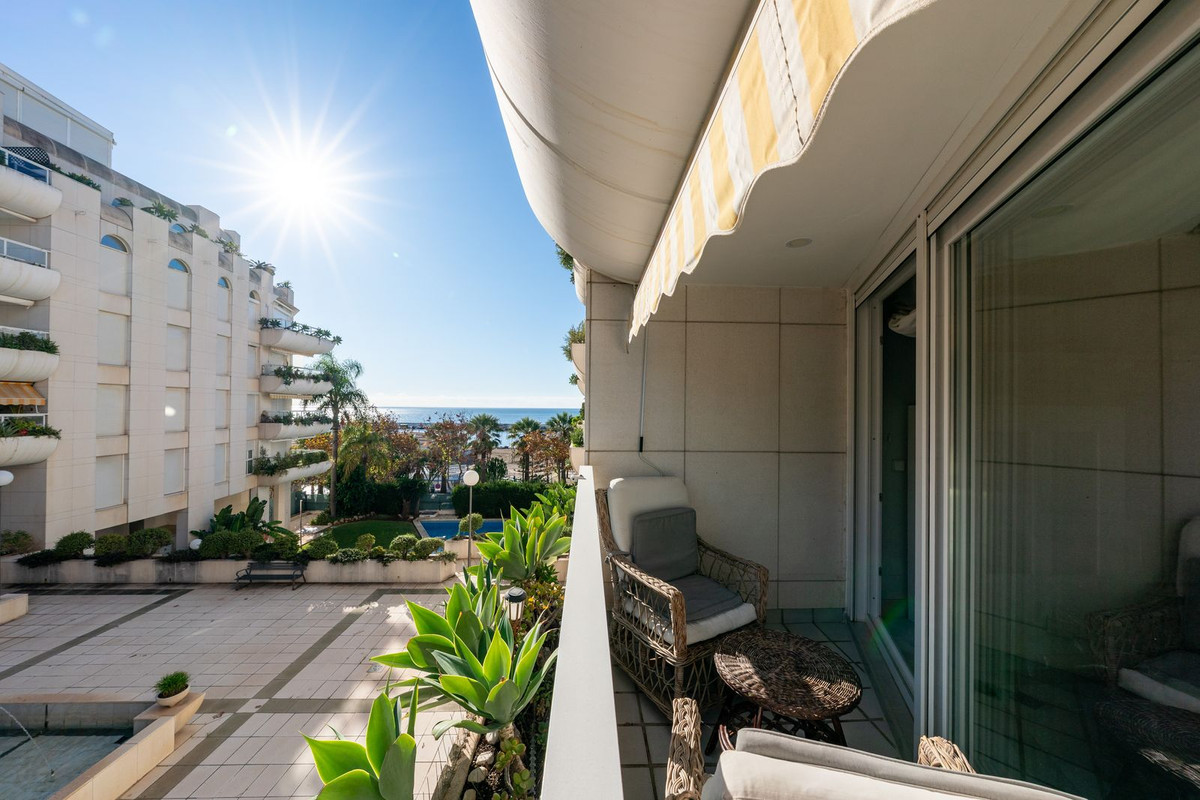 Te koop Middle Floor Apartment Costa Del Sol Marbella € 660.000,-