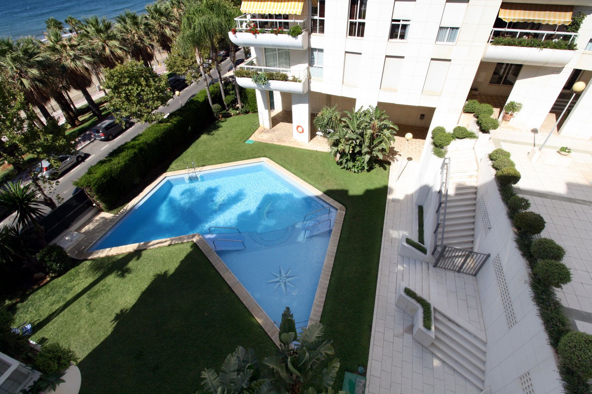 Te koop Middle Floor Apartment Costa Del Sol Marbella € 660.000,-