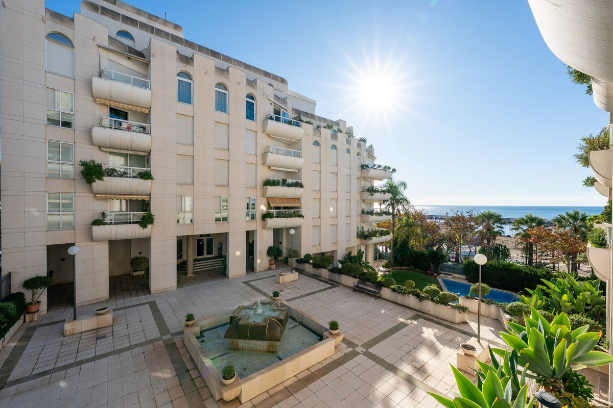 Te koop Middle Floor Apartment Costa Del Sol Marbella € 660.000,-