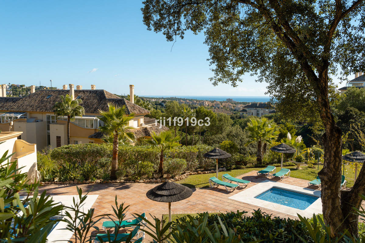 Te koop Middle Floor Apartment Costa Del Sol Elviria € 548.000,-