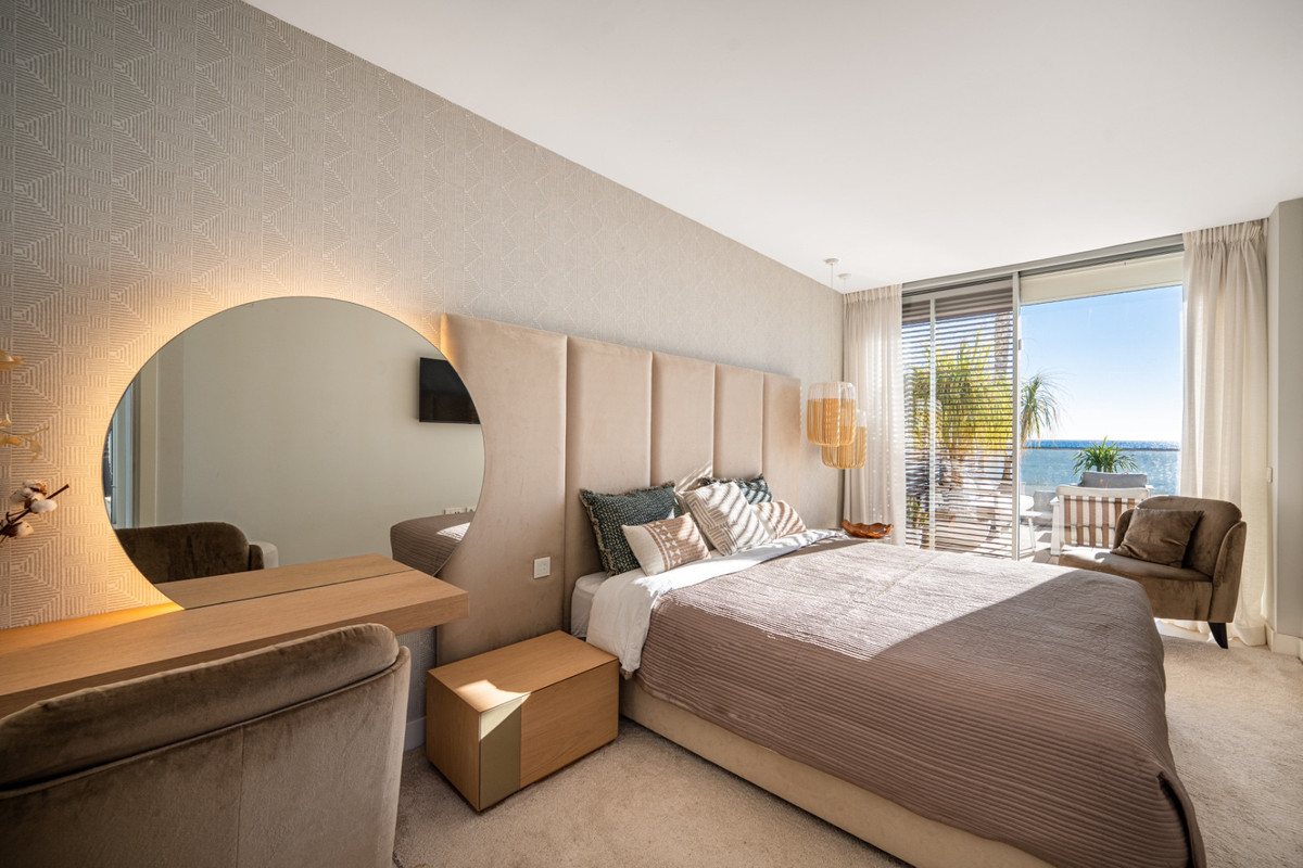 Te koop Vrijstaande Villa Costa Del Sol Estepona € 3.750.000,-