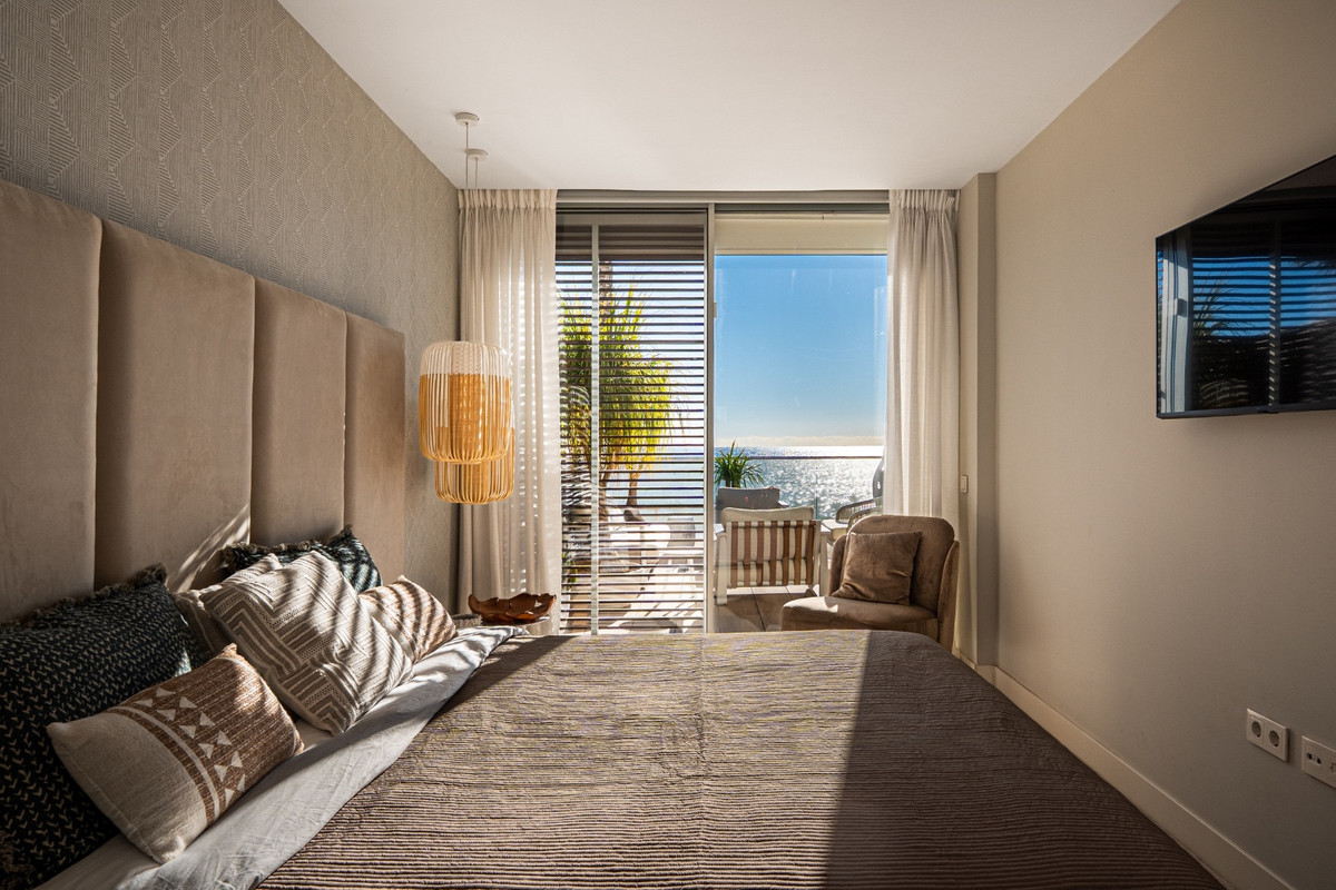 Te koop Vrijstaande Villa Costa Del Sol Estepona € 3.750.000,-