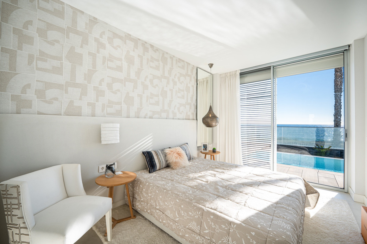 Te koop Vrijstaande Villa Costa Del Sol Estepona € 3.750.000,-