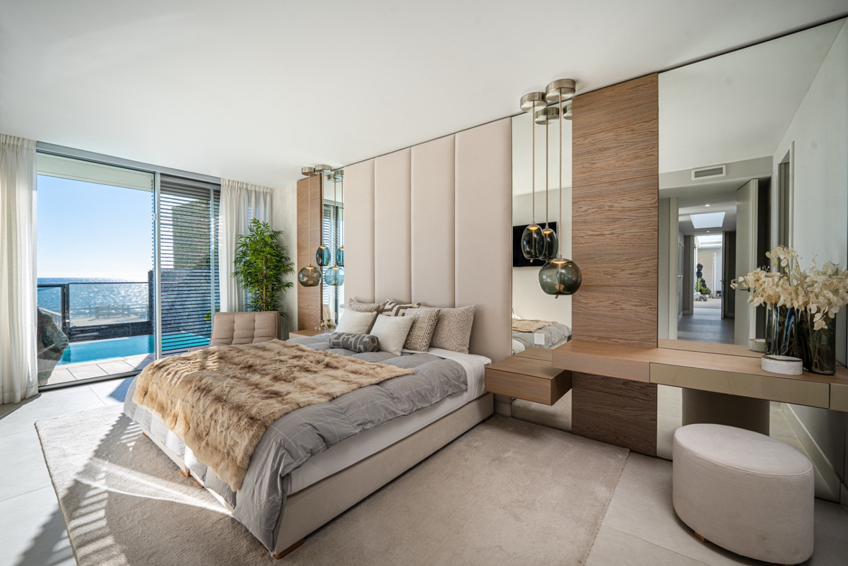 Te koop Vrijstaande Villa Costa Del Sol Estepona € 3.750.000,-