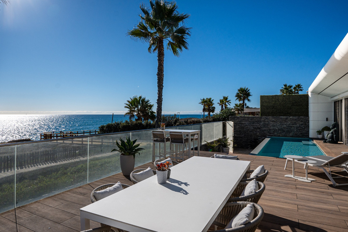 Te koop Vrijstaande Villa Costa Del Sol Estepona € 3.750.000,-