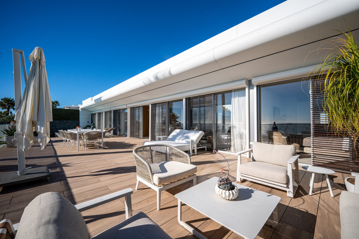 Te koop Vrijstaande Villa Costa Del Sol Estepona € 3.750.000,-