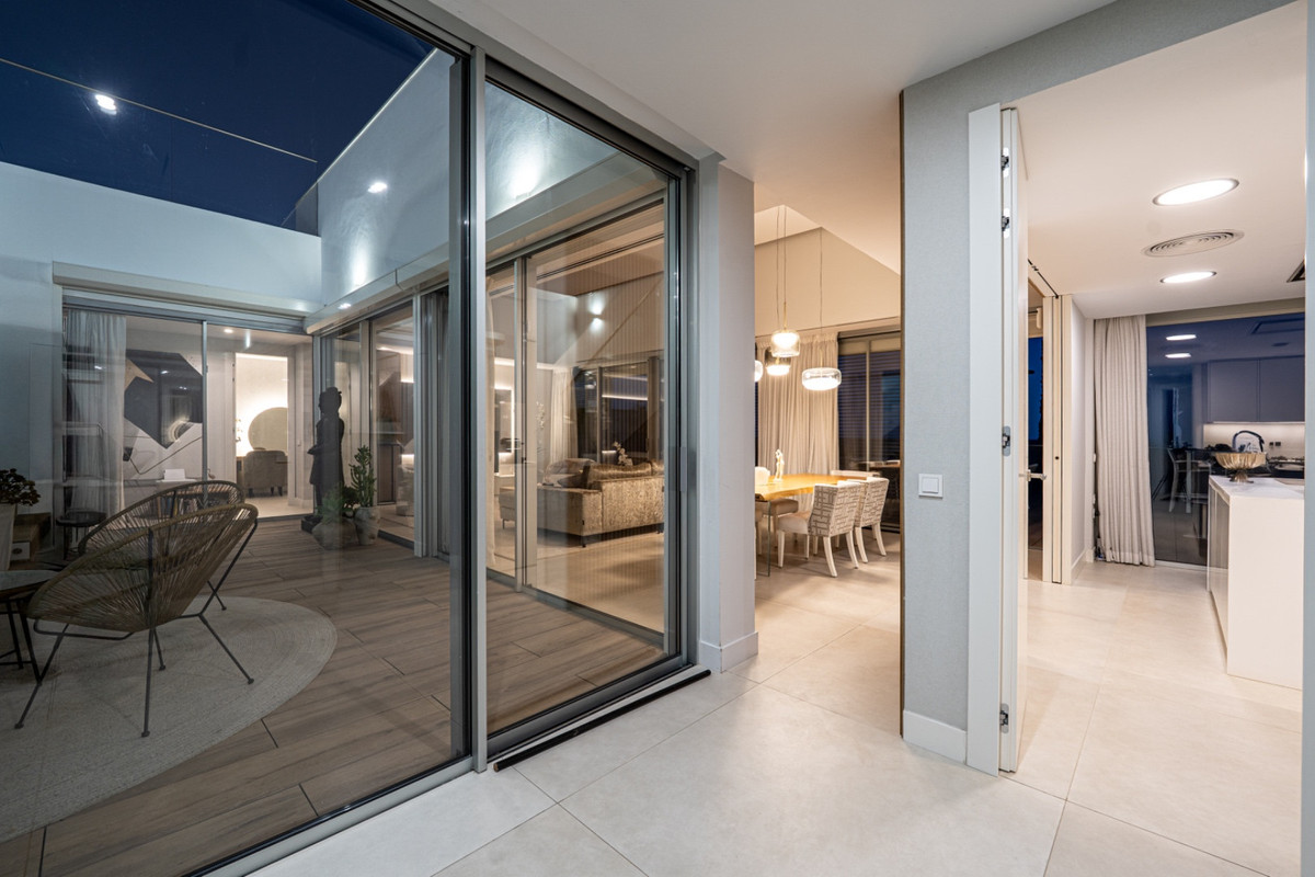 Te koop Vrijstaande Villa Costa Del Sol Estepona € 3.750.000,-