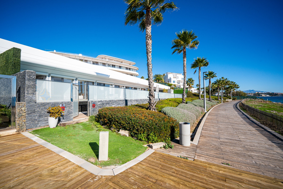 Te koop Vrijstaande Villa Costa Del Sol Estepona € 3.750.000,-