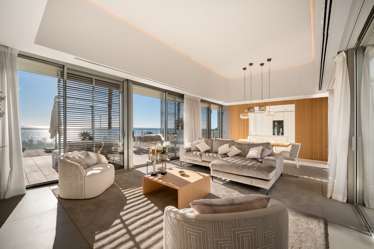 Te koop Vrijstaande Villa Costa Del Sol Estepona € 3.750.000,-