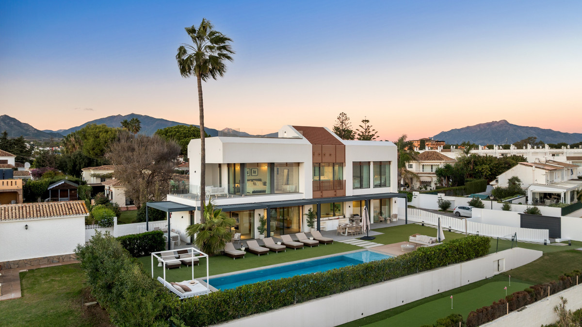 Te koop Vrijstaande Villa Costa Del Sol New Golden Mile € 6.200.000,-