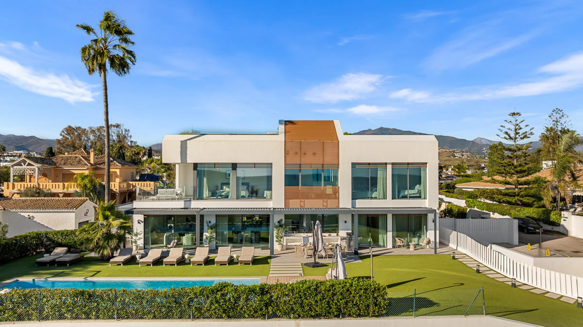 Te koop Vrijstaande Villa Costa Del Sol New Golden Mile € 6.200.000,-