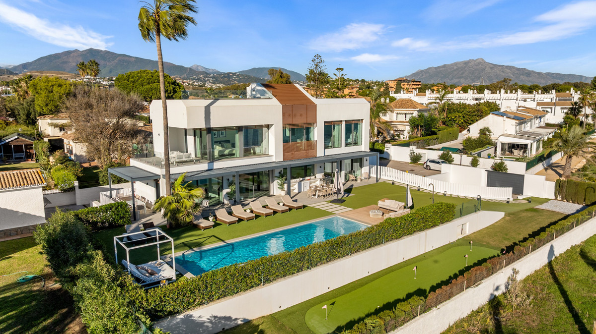 Te koop Vrijstaande Villa Costa Del Sol New Golden Mile € 6.200.000,-