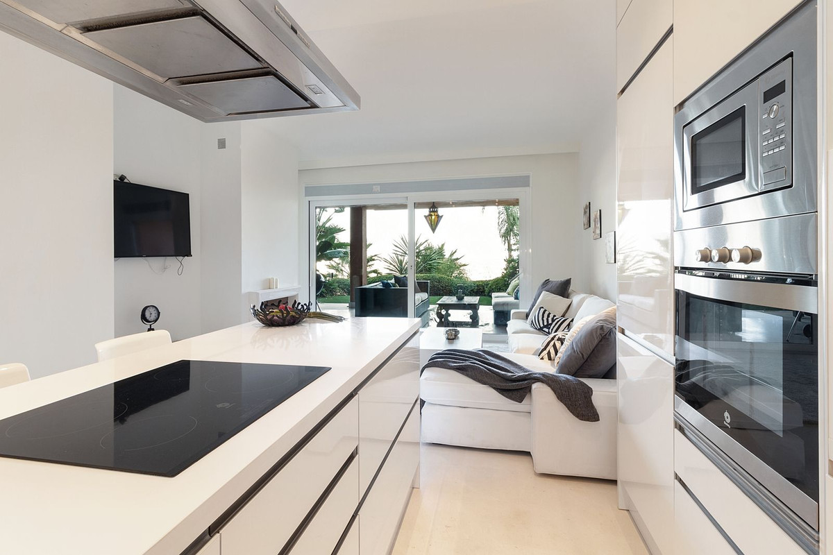 Te koop Gelijkvloers appartement Costa Del Sol Los Flamingos € 710.000,-