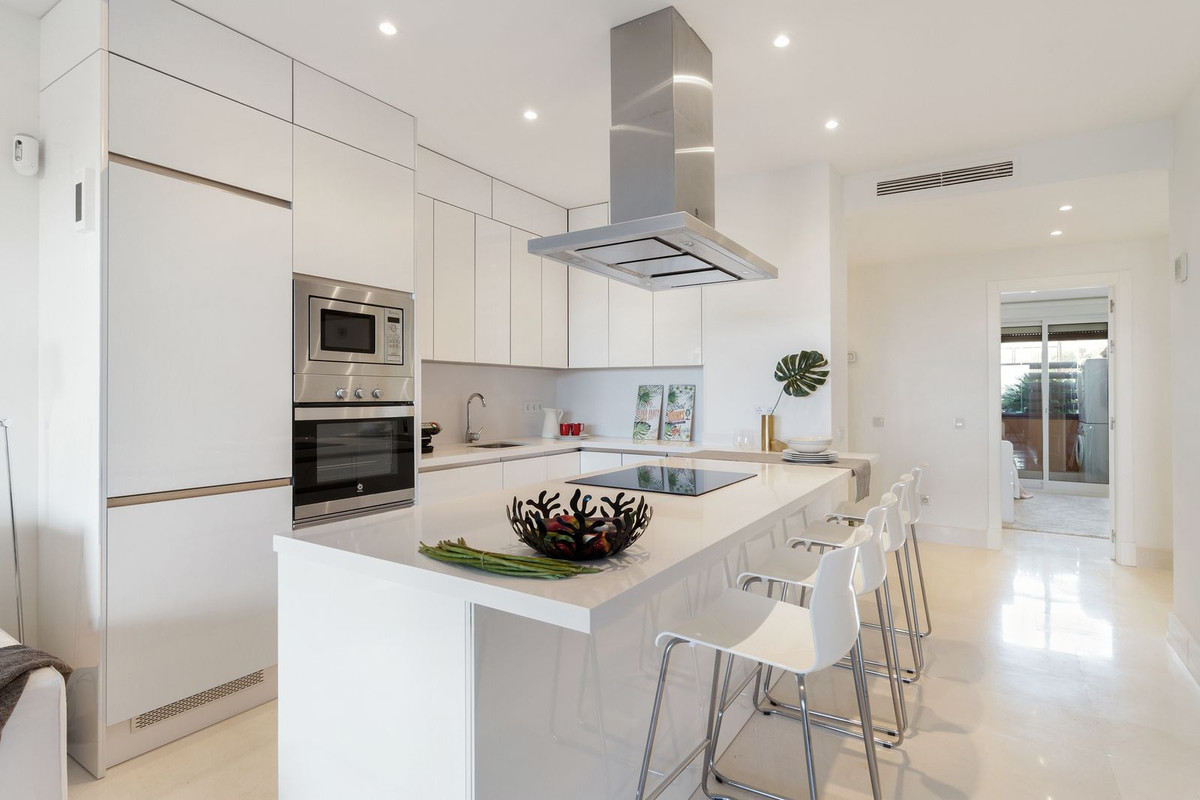 Te koop Gelijkvloers appartement Costa Del Sol Los Flamingos € 710.000,-