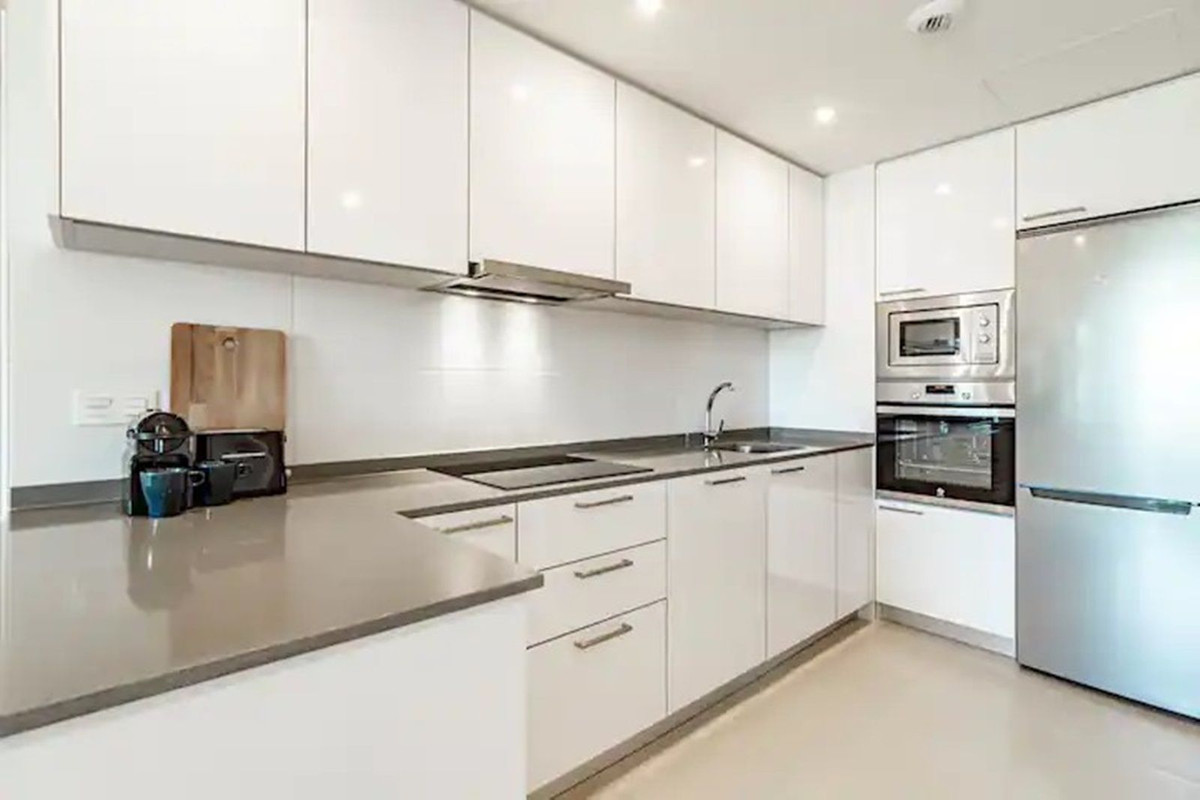 Te koop Middle Floor Apartment Costa Del Sol Nueva Andalucía € 399.000,-